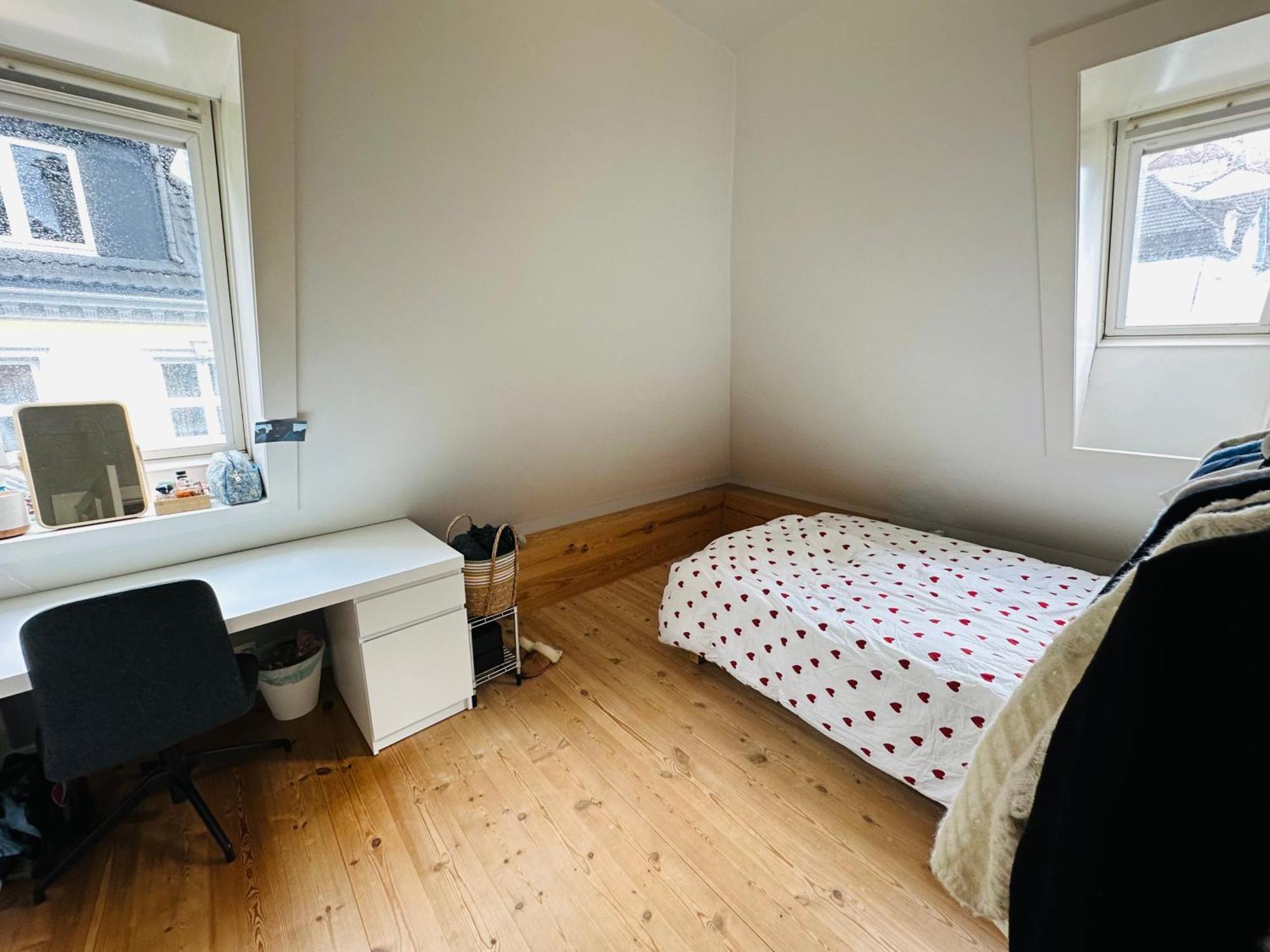 Appartement Sjarmerende Bolig Like Ved Togstasjonen à Bergen Extérieur photo