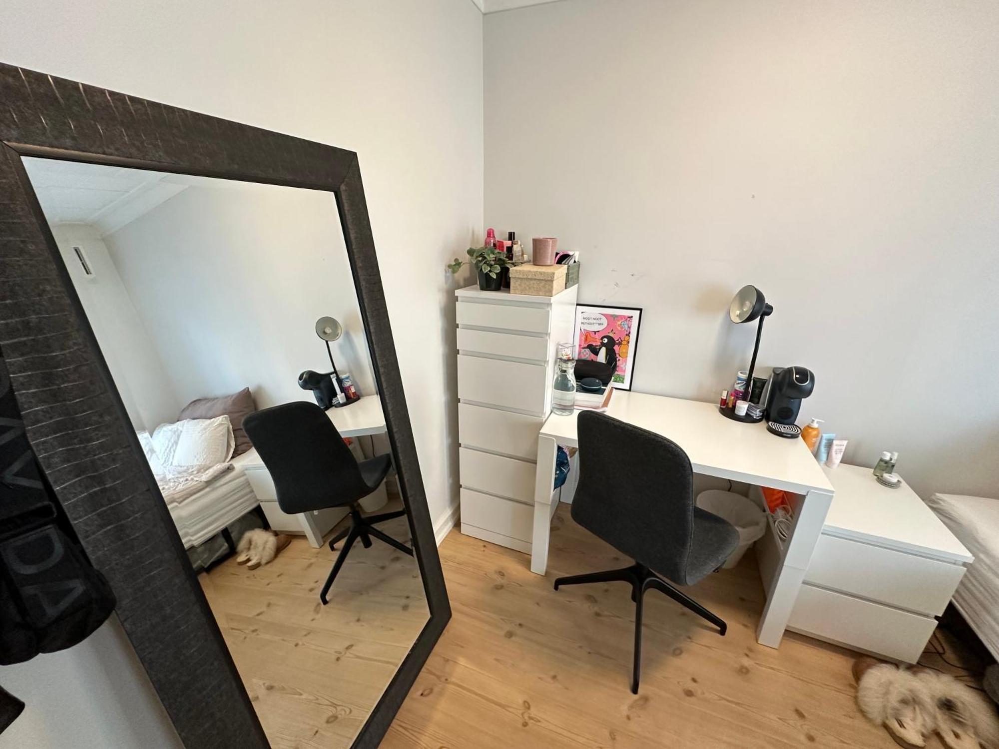 Appartement Sjarmerende Bolig Like Ved Togstasjonen à Bergen Extérieur photo